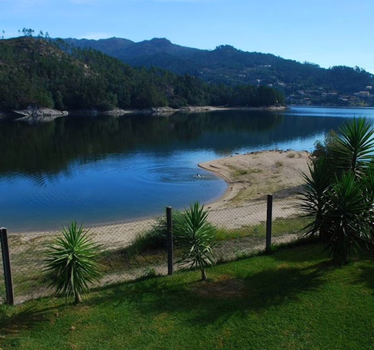 praia fluvial da barca terras de bouro trw 90020220125 768x720